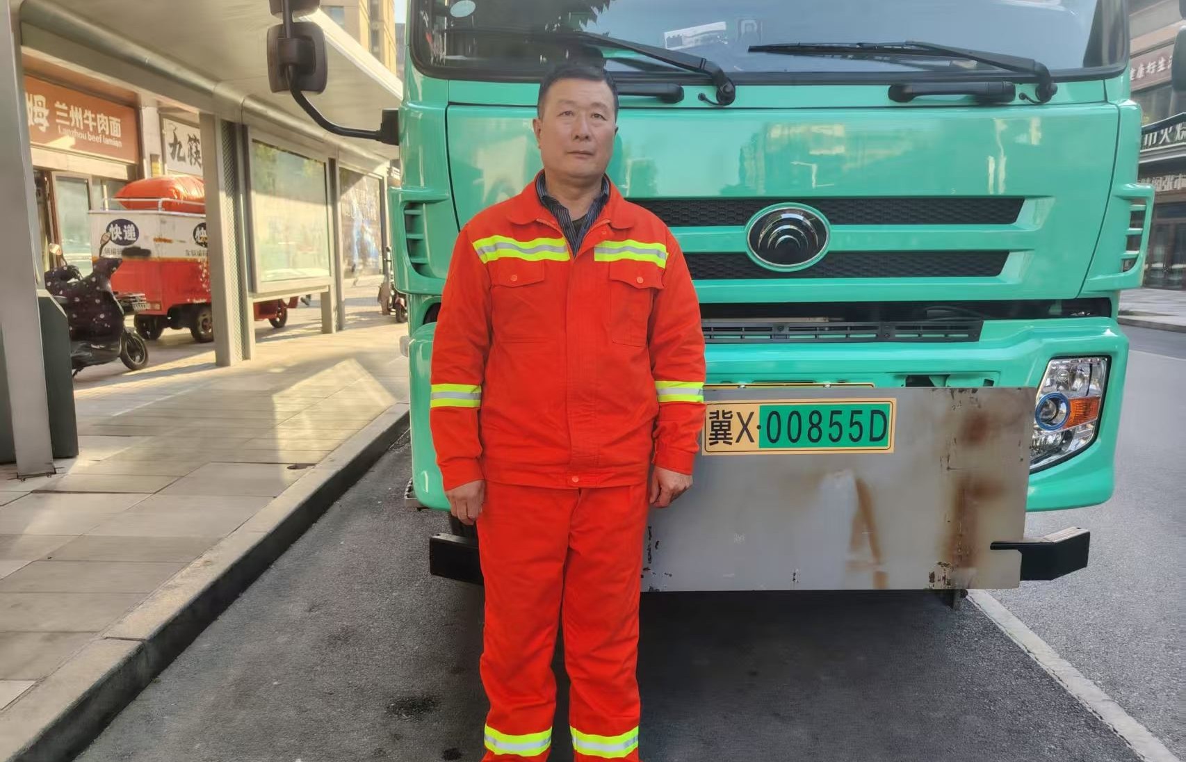 紧急时刻勇担当，平凡岗位绽风采