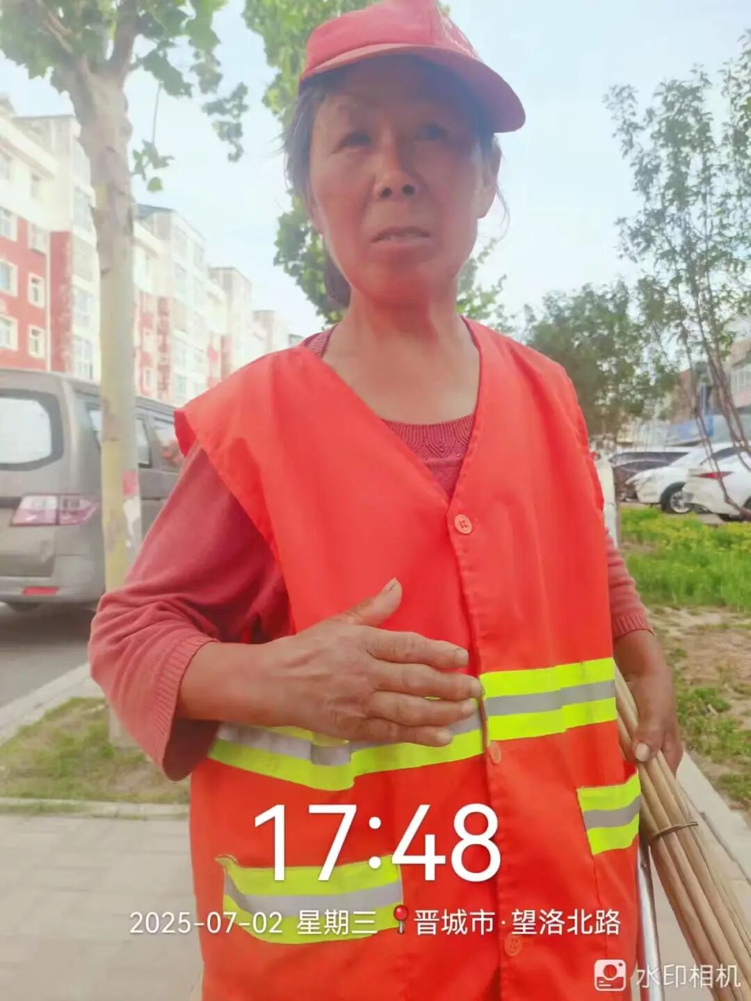 致敬城市美容师——鸿灌陵川环卫工作者 的日常(图14)