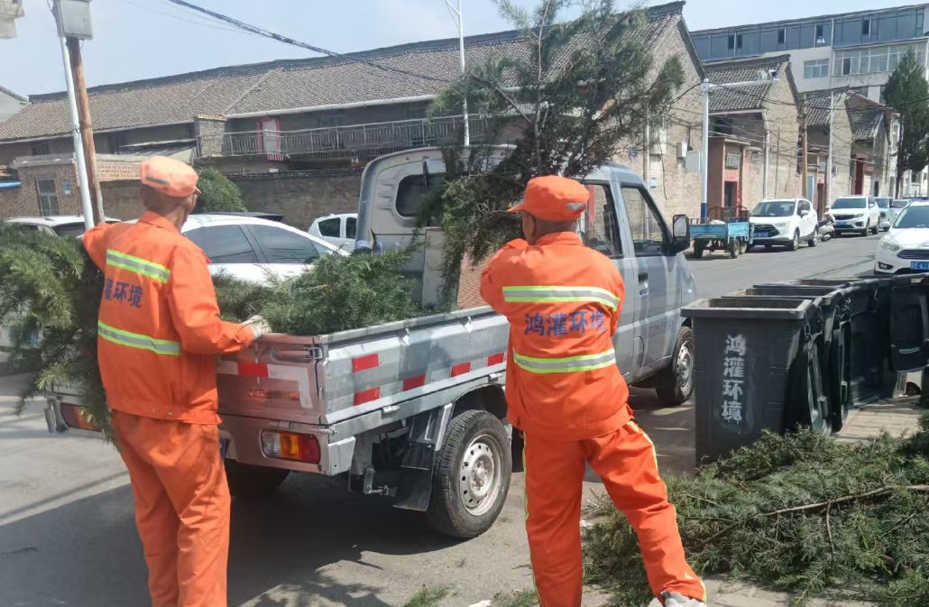 致敬城市美容师——鸿灌陵川环卫工作者 的日常(图17)