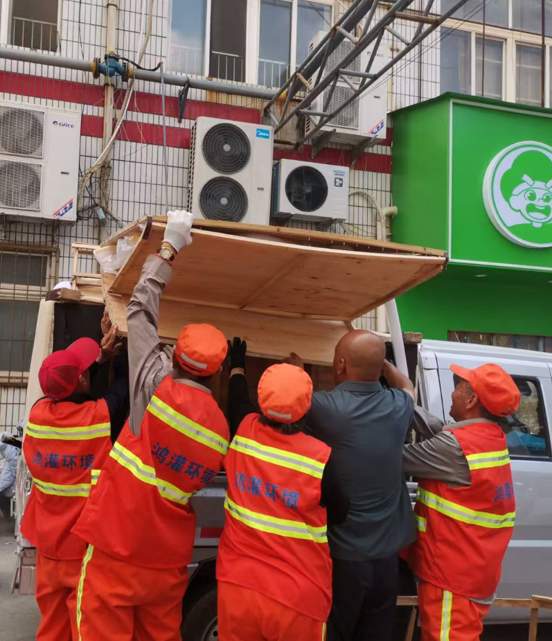 致敬城市美容师——鸿灌陵川环卫工作者 的日常(图18)