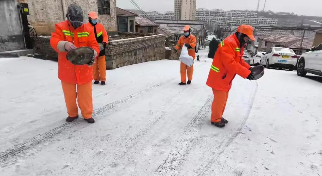 风雪同心:山西陵川鸿灌除雪进行时(图5)