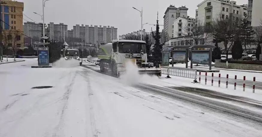 风雪同心:山西陵川鸿灌除雪进行时(图7)