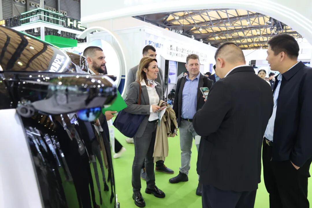 鸿灌环境携L4级无人清扫车“鸿觅G150”重磅亮相第27届上海环博会(图12)