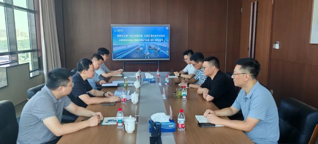 深耕自主科创,携手共赢未来——宝应县委常委、统战部部长邹恺带队走访鸿灌环境共商智造发展蓝图(图6)